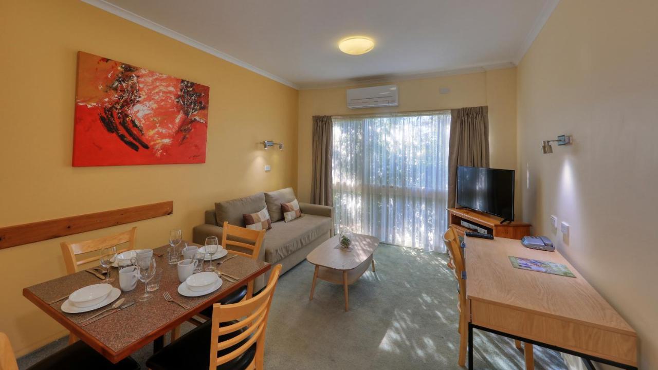 Quality Inn Суон-Гілл Екстер'єр фото